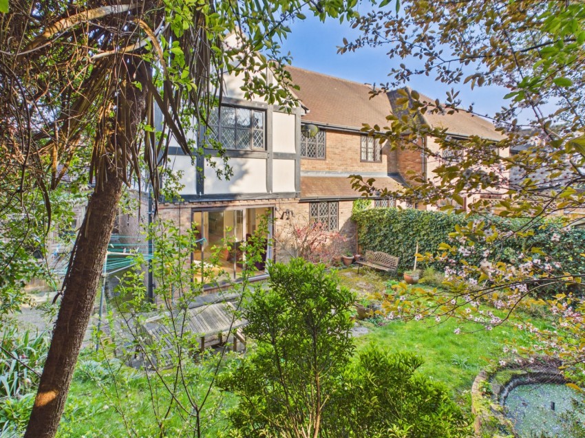 Images for Gerrards Cross, Buckinghamshire EAID:2640919782 BID:GCR