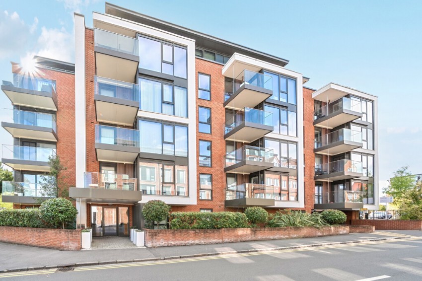 Images for Gerrards Cross, Buckinghamshire EAID:2640919782 BID:GCR