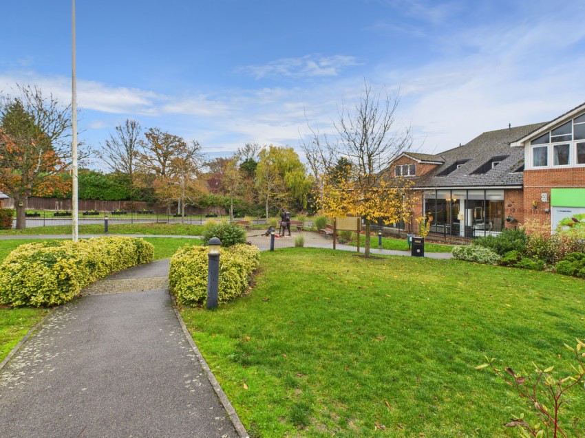 Images for Stoke Poges, Buckinghamshire EAID:2640919782 BID:GCR