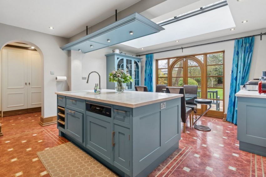 Images for Gerrards Cross, Buckinghamshire EAID:2640919782 BID:GCR