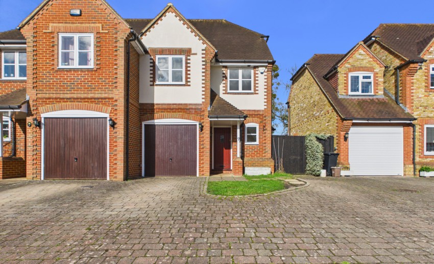 Images for Farnham Royal, Buckinghamshire EAID:2640919782 BID:GCR