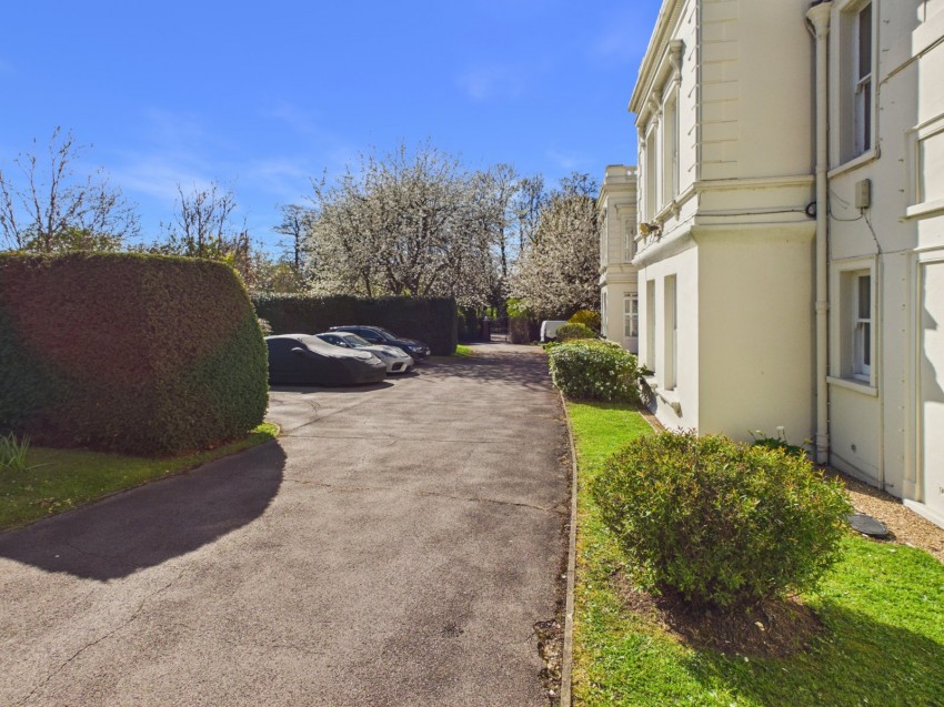 Images for Wexham, Berkshire EAID:2640919782 BID:GCR