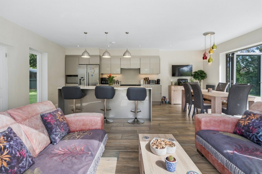 Images for Gerrards Cross, Buckinghamshire EAID:2640919782 BID:GCR