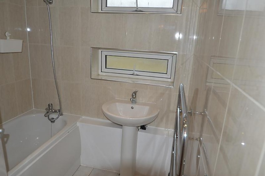 Images for Slough, Berkshire EAID:2640919782 BID:LAL