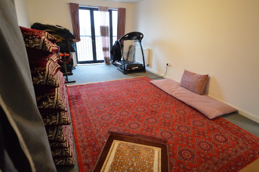 Images for Meadfield Road, Slough, Berkshire EAID:2640919782 BID:LAL