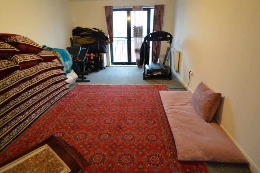 Images for Meadfield Road, Slough, Berkshire EAID:2640919782 BID:LAL