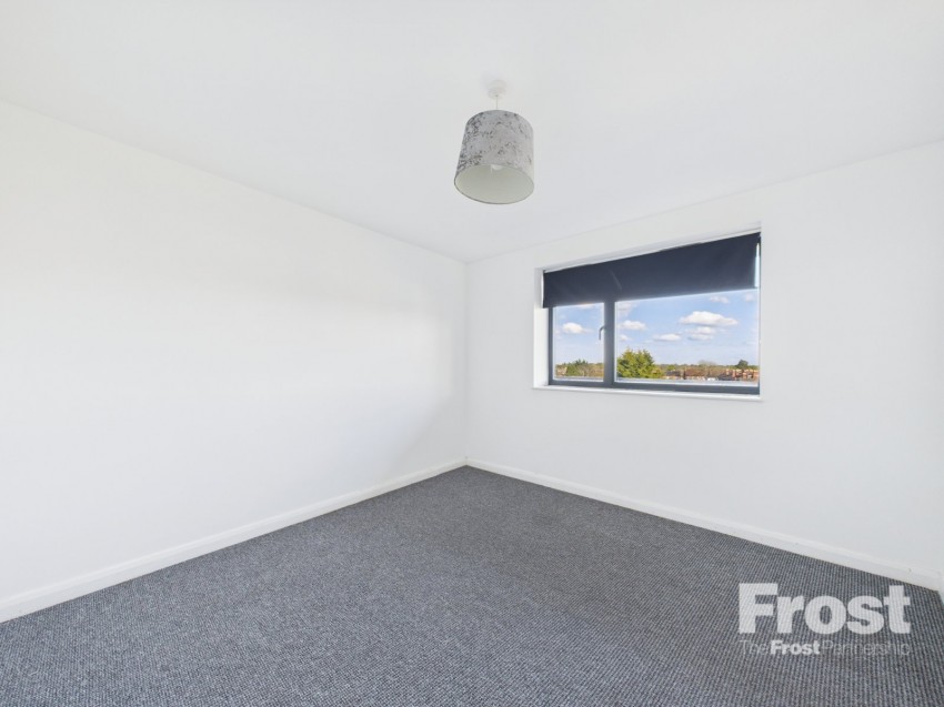 Images for Meadfield Road, Langley, Berkshire EAID:2640919782 BID:LAL