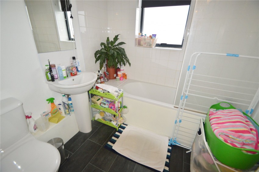 Images for Meadfield Road, Slough EAID:2640919782 BID:LAL