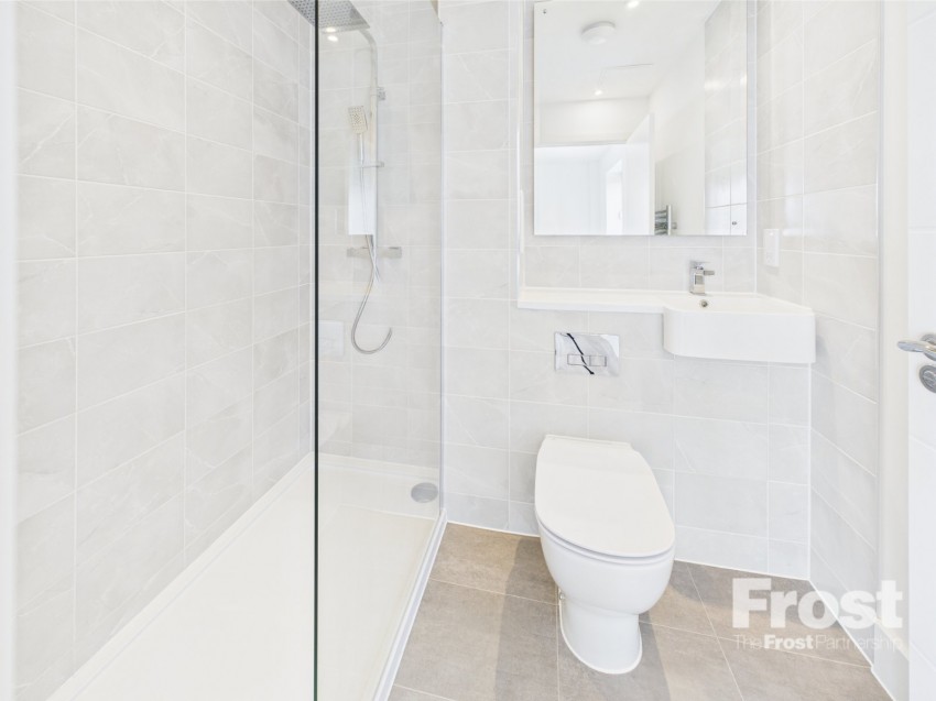 Images for Slough, Berkshire EAID:2640919782 BID:SLL