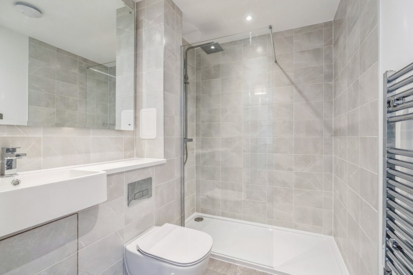 Images for Slough, Berkshire EAID:2640919782 BID:SLL