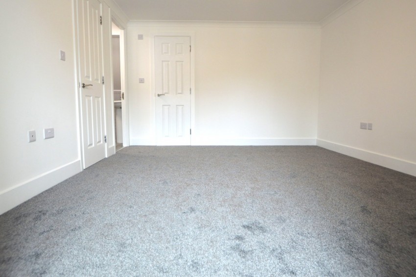 Images for Slough, Berkshire EAID:2640919782 BID:LAL