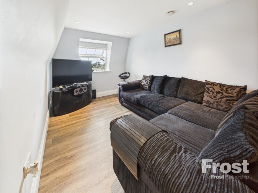 Images for Datchet, Slough, Berkshire EAID:2640919782 BID:LAL