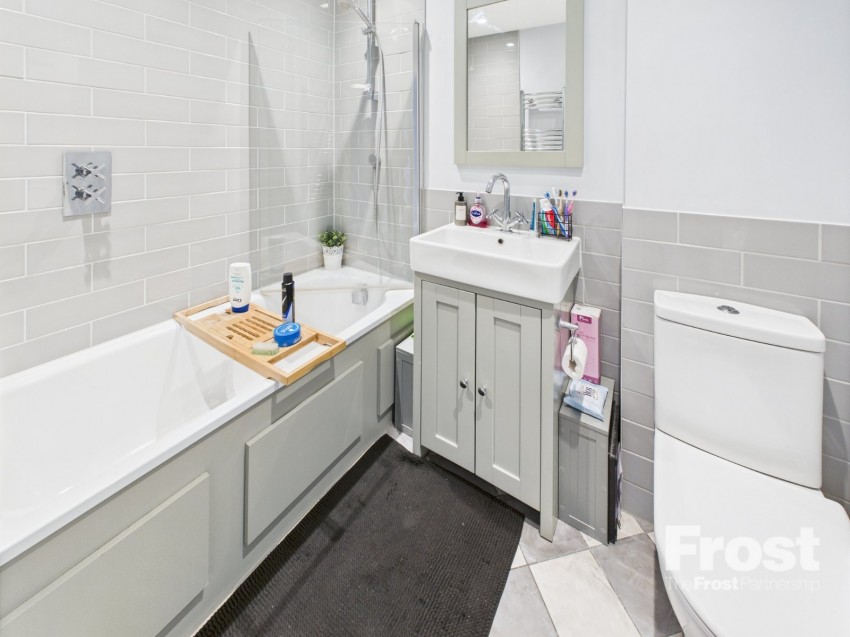 Images for Datchet, Slough, Berkshire EAID:2640919782 BID:LAL