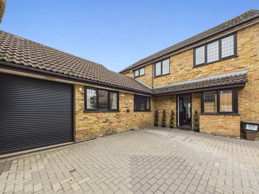 Images for High Street EAID:2640919782 BID:LAL