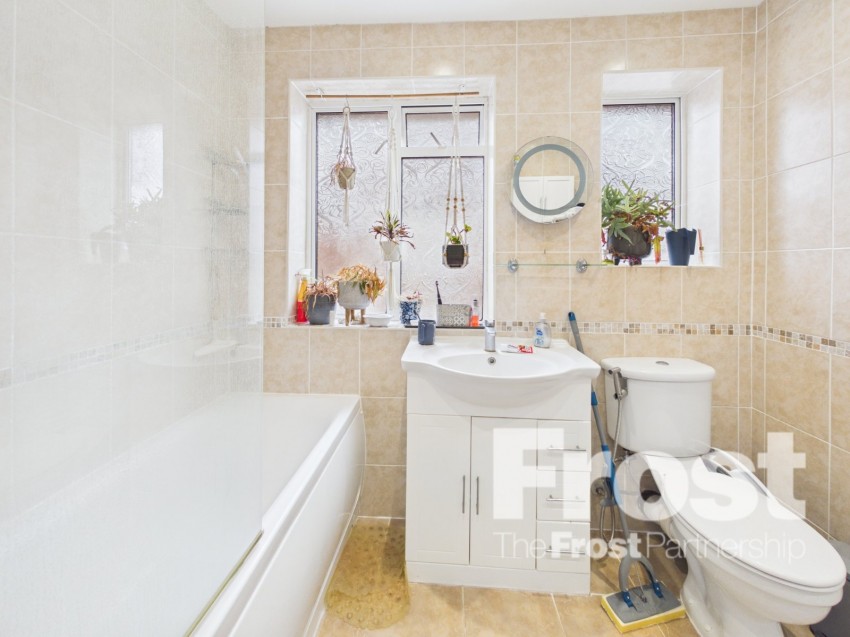 Images for Slough, Berkshire EAID:2640919782 BID:LAL