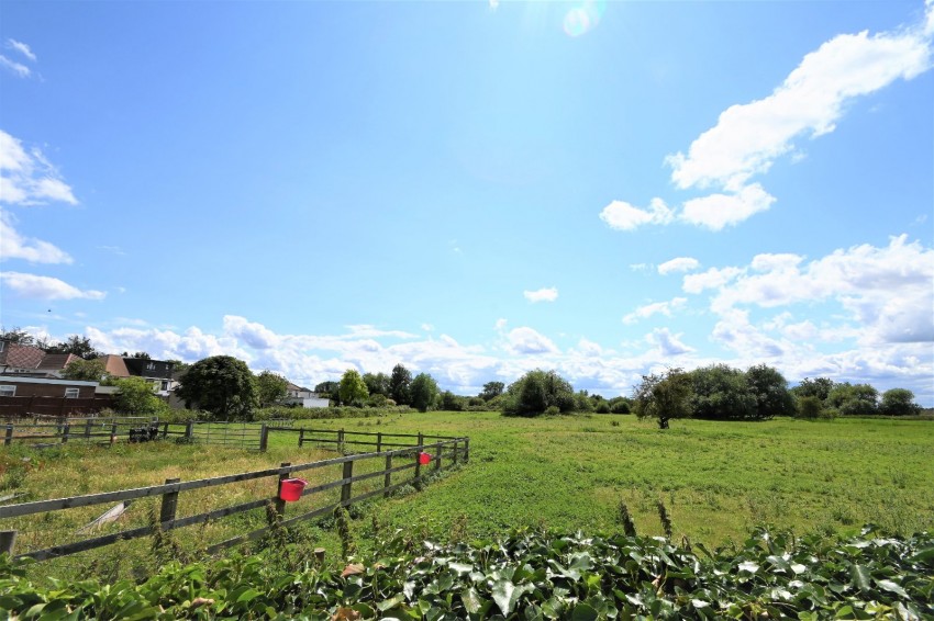 Images for Park Street, Colnbrook, Berkshire EAID:2640919782 BID:LAN