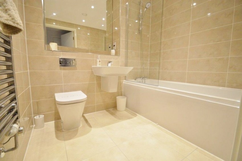 Images for Slough, Berkshire EAID:2640919782 BID:SLO