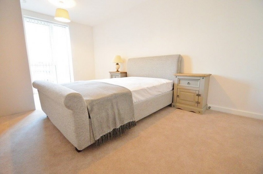 Images for Slough, Berkshire EAID:2640919782 BID:SLO