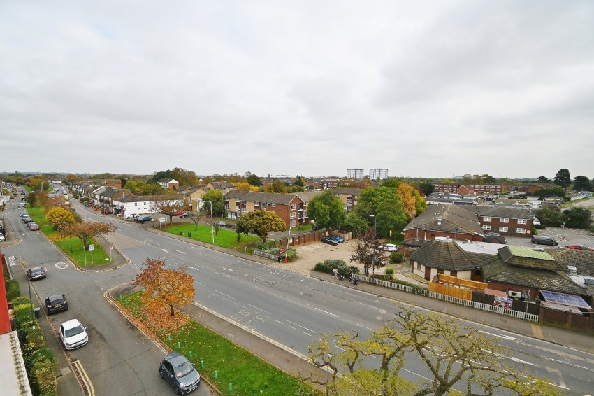 Images for Langley, Berkshire EAID:2640919782 BID:LAN