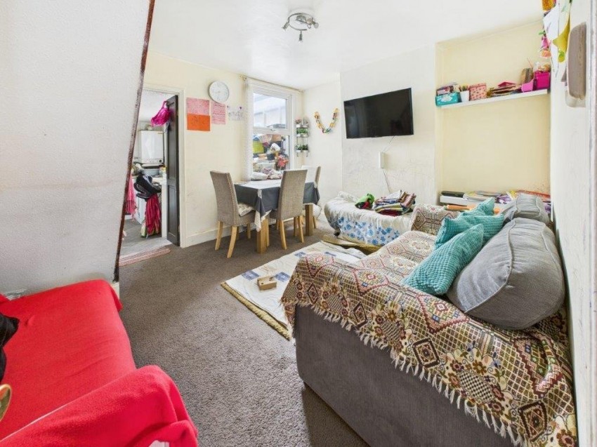 Images for Slough, Berkshire EAID:2640919782 BID:SLO