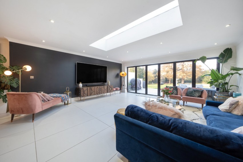 Images for Denham Road, Iver, Buckinghamshire EAID:2640919782 BID:LAN