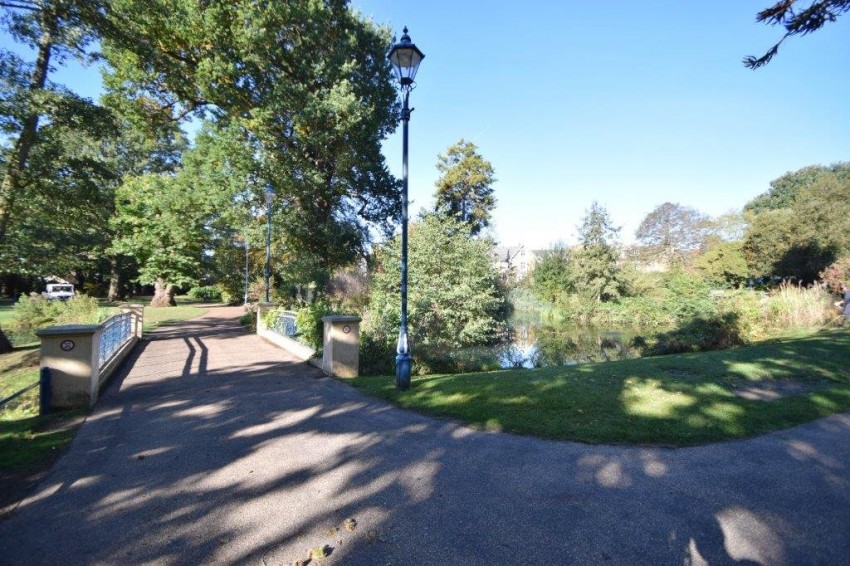 Images for Slough, Berkshire EAID:2640919782 BID:SLO