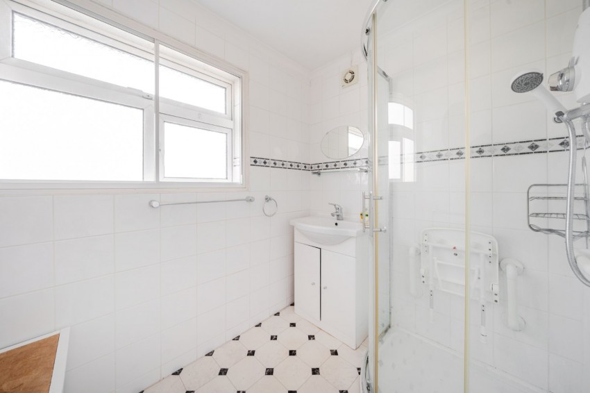 Images for Colnbrook, Berkshire EAID:2640919782 BID:LAN
