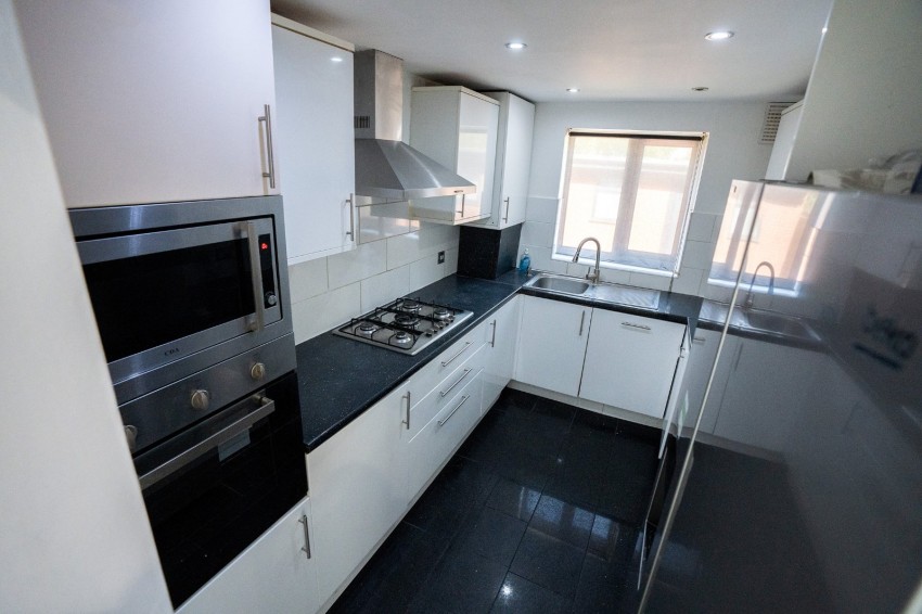 Images for Slough, Berkshire EAID:2640919782 BID:SLO