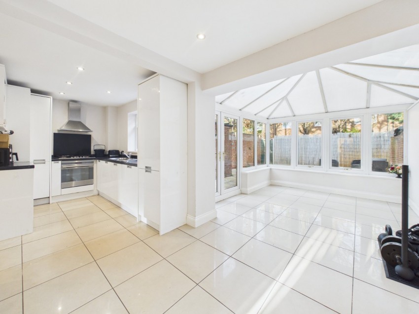 Images for Colnbrook, Berkshire EAID:2640919782 BID:LAN