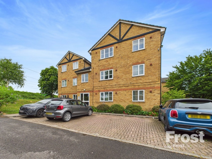 Images for Langley, Berkshire EAID:2640919782 BID:LAN