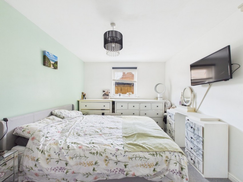 Images for High Street, Langley, Berkshire EAID:2640919782 BID:LAN