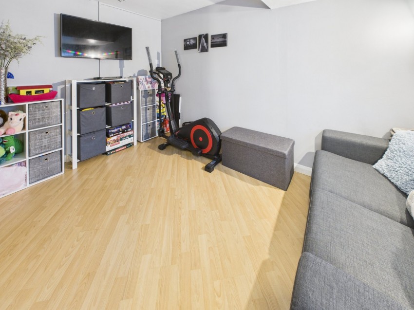 Images for Colnbrook, Berkshire EAID:2640919782 BID:LAN