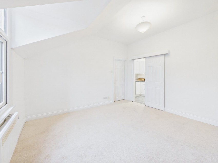 Images for Slough, Berkshire EAID:2640919782 BID:SLO