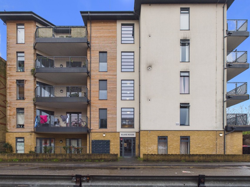 Images for Slough, Berkshire EAID:2640919782 BID:SLO