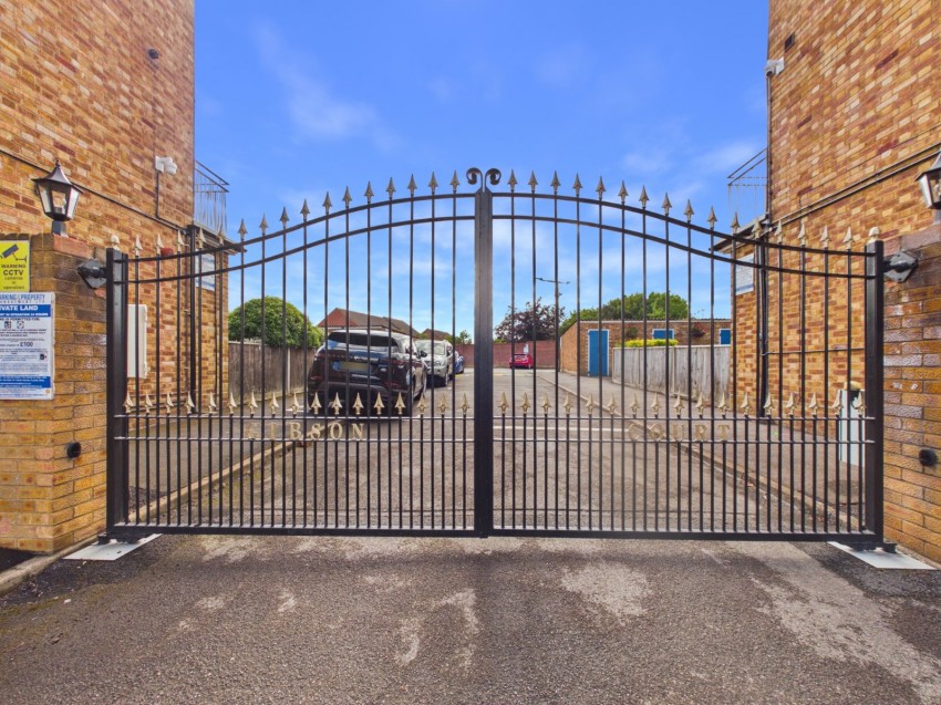 Images for Langley, Berkshire EAID:2640919782 BID:LAN