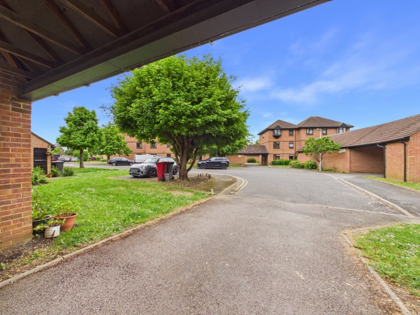 Images for Colnbrook, Slough, Berkshire EAID:2640919782 BID:LAN