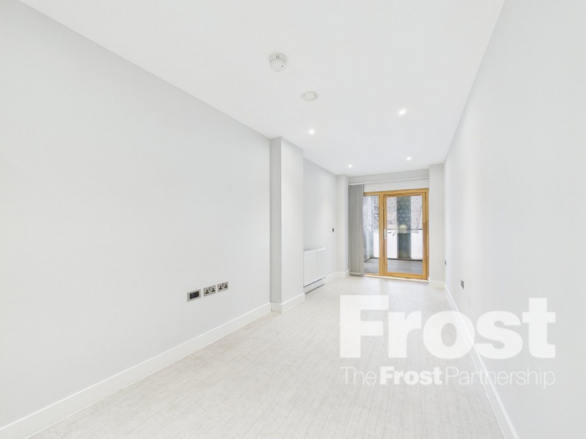 Images for Southall EAID:2640919782 BID:SLL