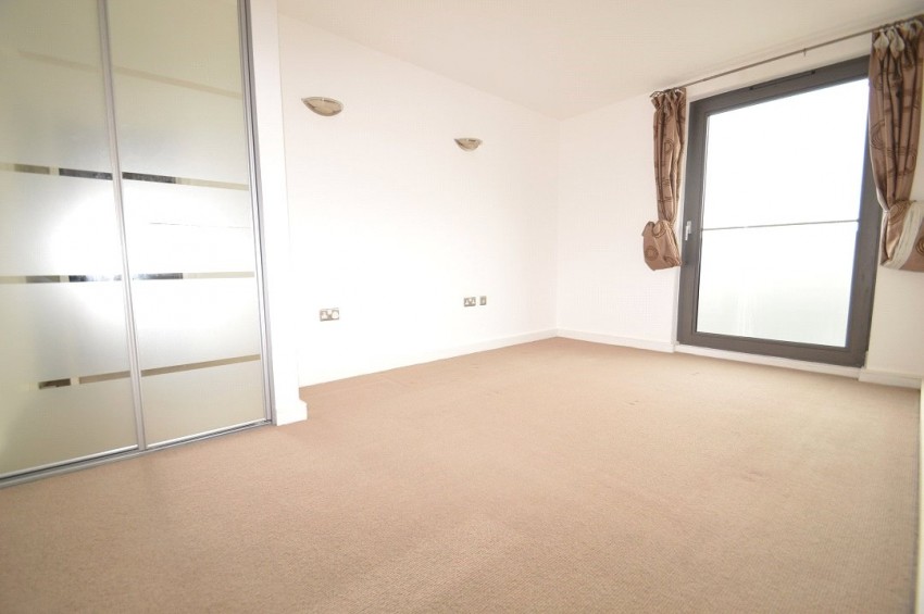 Images for High Street, 26 High Street, Slough, Berkshire EAID:2640919782 BID:SLL