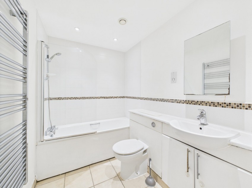Images for High Street, 26 High Street, Slough, Berkshire EAID:2640919782 BID:SLL