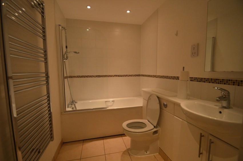 Images for High Street, 26 High Street, Slough, Berkshire EAID:2640919782 BID:SLL
