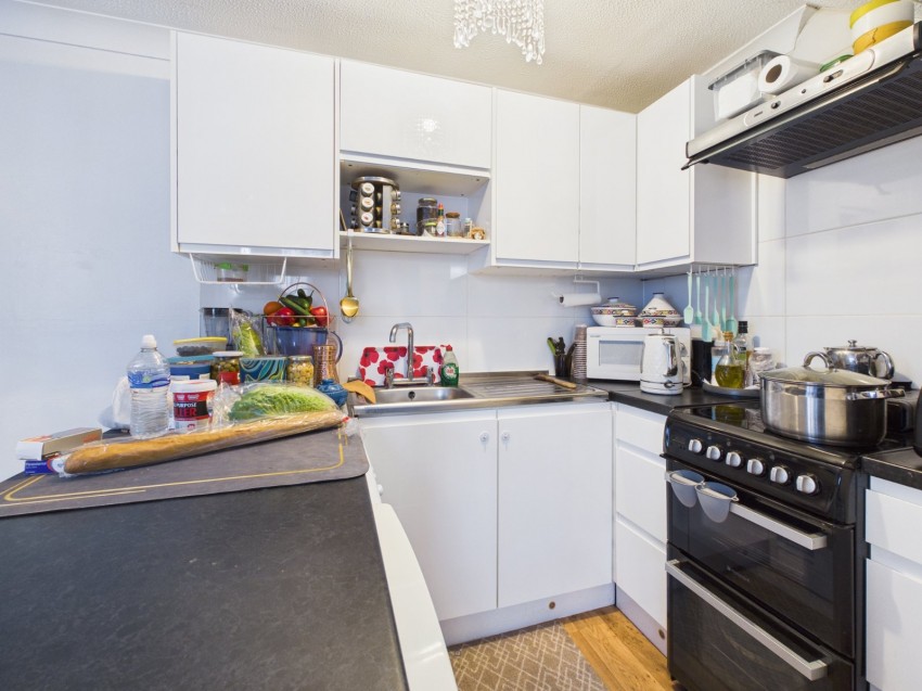 Images for Slough, Berkshire EAID:2640919782 BID:SLL