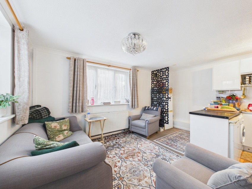 Images for Slough, Berkshire EAID:2640919782 BID:SLL