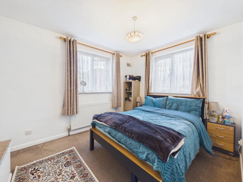 Images for Slough, Berkshire EAID:2640919782 BID:SLL