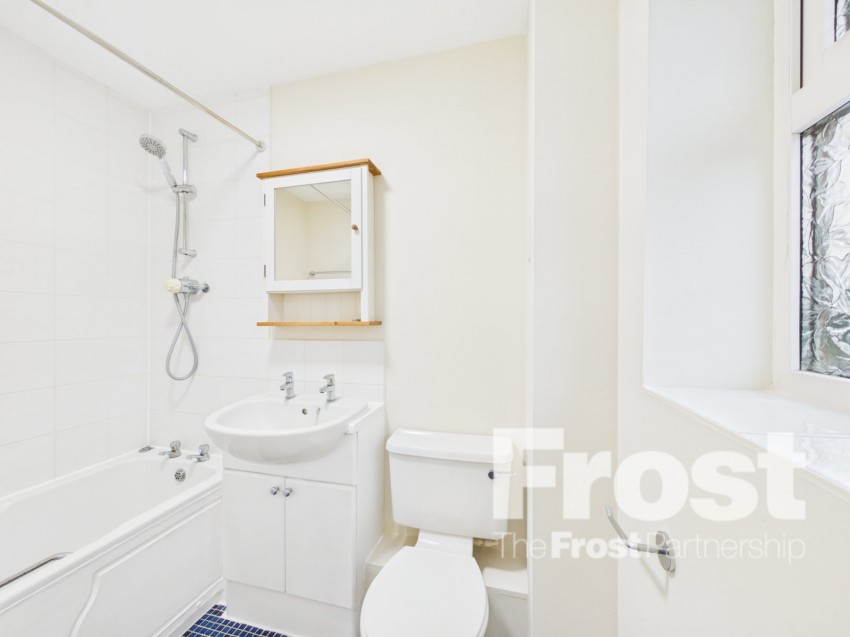 Images for Slough, Berkshire EAID:2640919782 BID:SLL