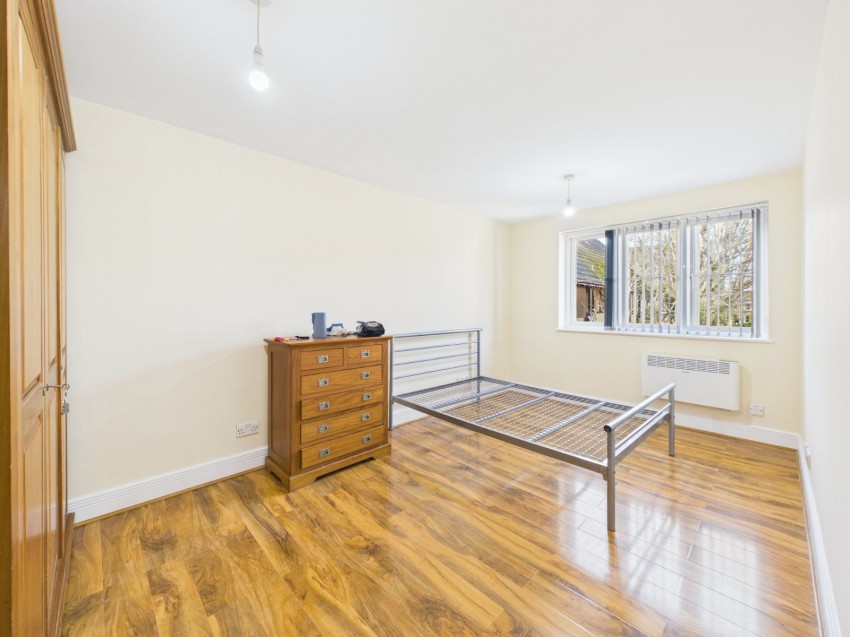 Images for Hencroft Street North, Slough, Berkshire EAID:2640919782 BID:SLL