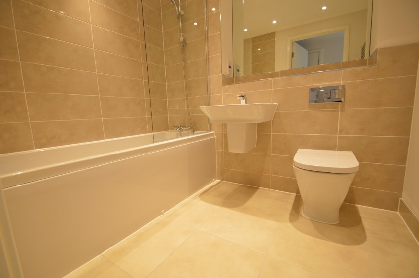 Images for Slough, Berkshire EAID:2640919782 BID:SLL