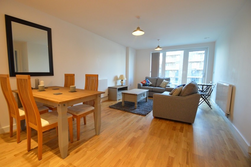 Images for Slough, Berkshire EAID:2640919782 BID:SLL