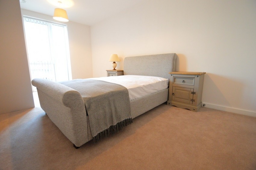 Images for Slough, Berkshire EAID:2640919782 BID:SLL