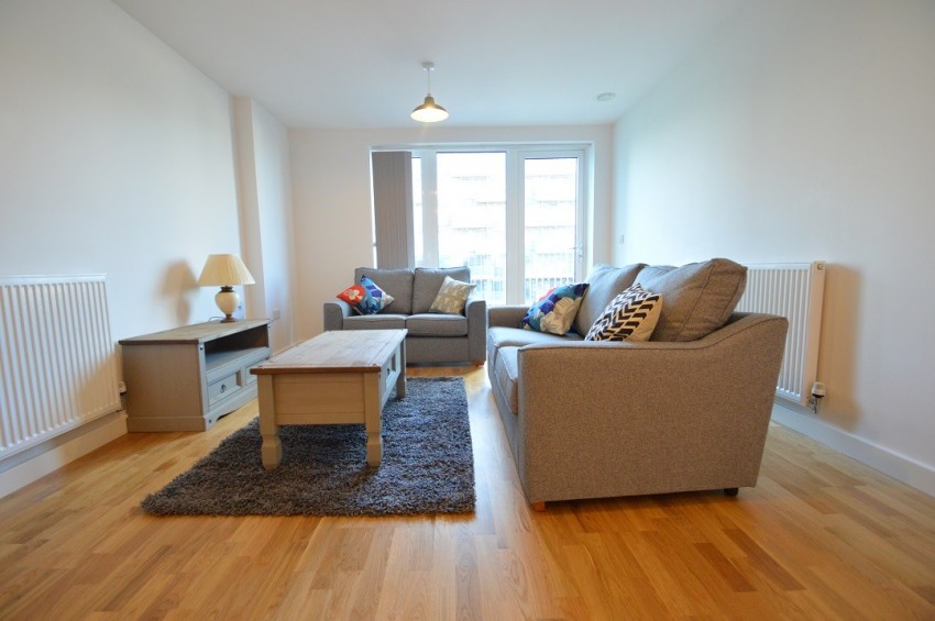 Images for Slough, Berkshire EAID:2640919782 BID:SLL