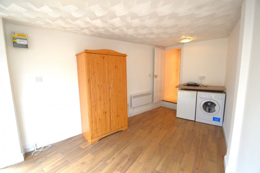 Images for Slough, Berkshire EAID:2640919782 BID:SLL
